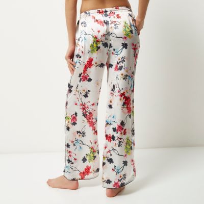 White floral print pyjama trousers